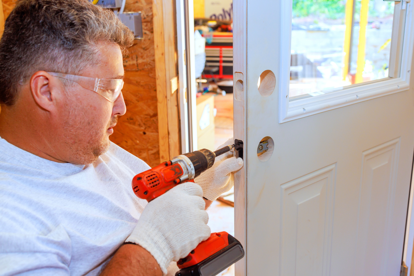 Fix Find locksmith installing secure mailbox lock