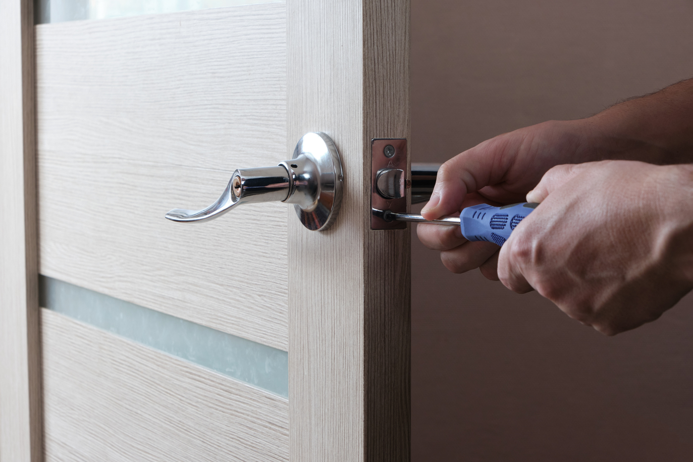 Locksmith keys for garage security