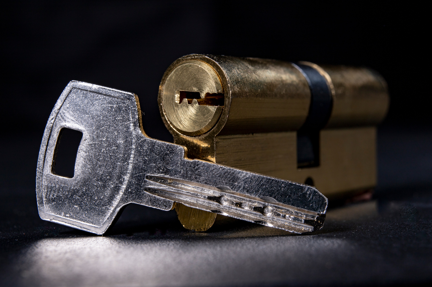 Fix Find installing door handle lock